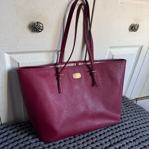 MICHAEL KORS Burgundy Tote Bag